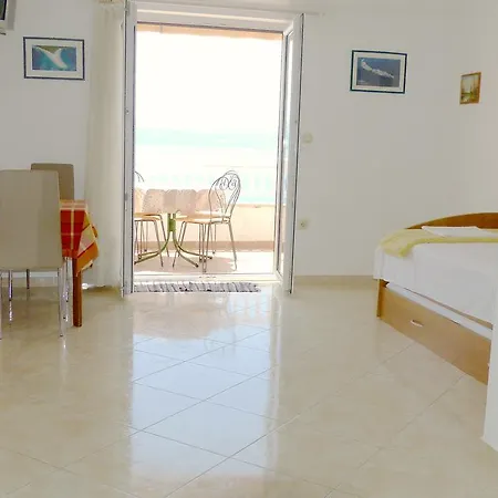 Beach Front Apartments Balica Rat Omis Exterior photo